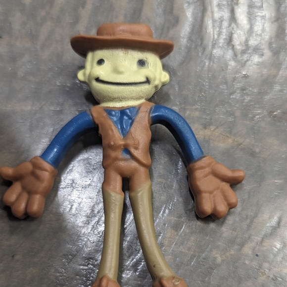 Rare Used COLLECTIBLE BENDY POSABLE COWBOY Toy RINCO RARE Action Figure - Picture 2 of 4